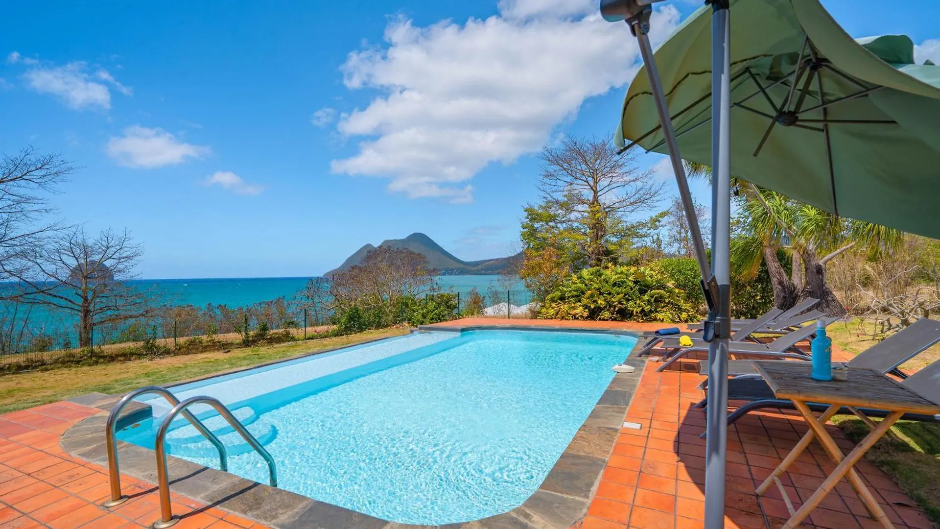 Villa Les Caramboles Le Diamant Martinique